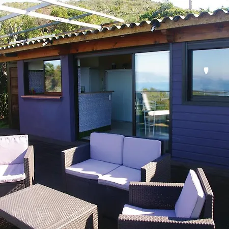 Two-bedroom Holiday Chiavari With Sea View 04 * Коти-Кьявари