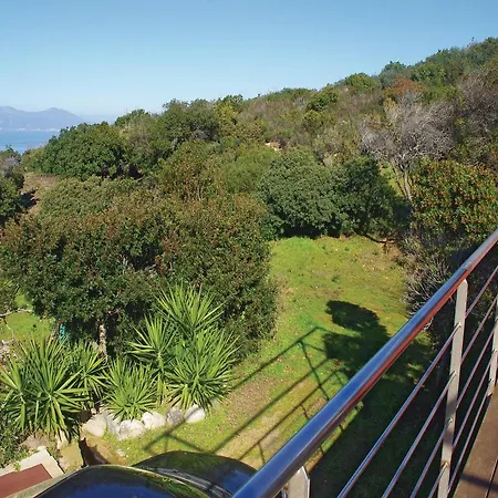 Дом отдыха Two-bedroom Holiday Chiavari With Sea View 04 *