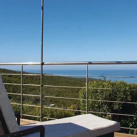 Дом отдыха Two-bedroom Holiday Chiavari With Sea View 04 *